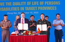 Việt Nam - Hoa Kỳ bàn giao 6ha đất sạch dioxin, bổ sung 32 triệu USD hỗ trợ nạn nhân da cam